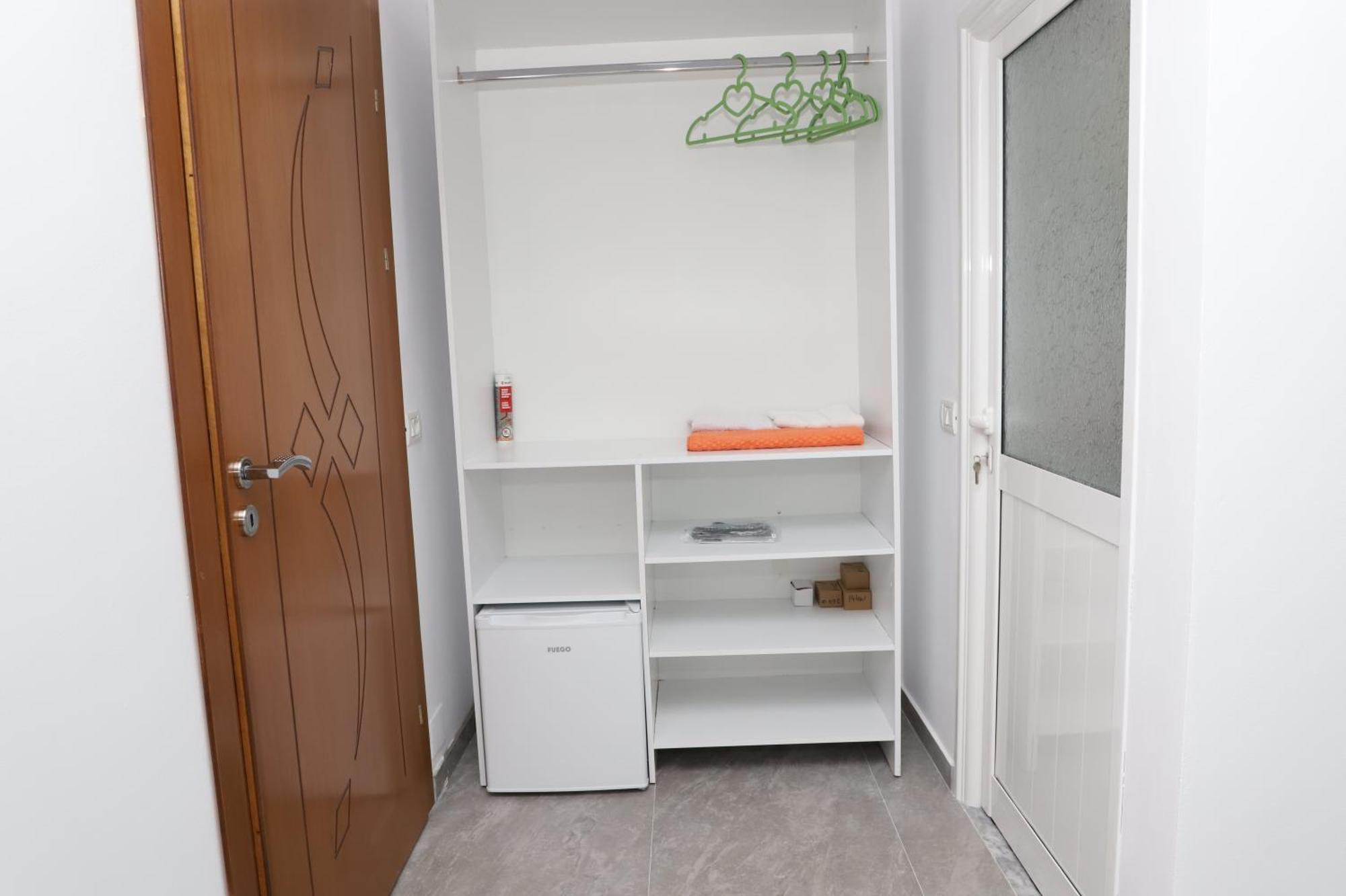 Vila Toska Berat Bagian luar foto